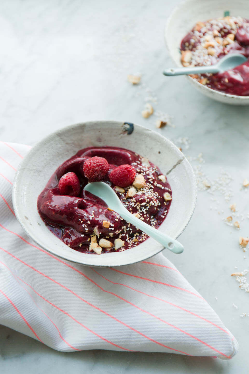 Acai-Bowl mit Kokosjoghurt