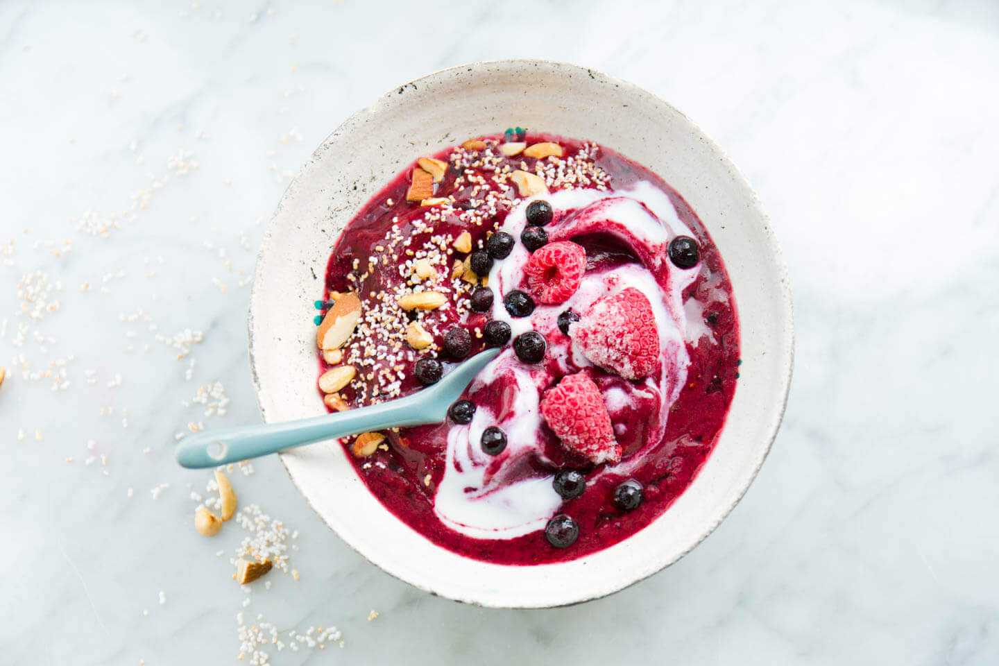 Acaibowl mit Kokosjoghurt