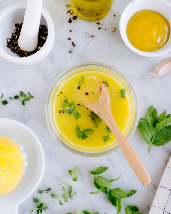 Zitronen Vinaigrette: sommerlich frisch! Zitronen Vinaigrette: sommerlich frisch!