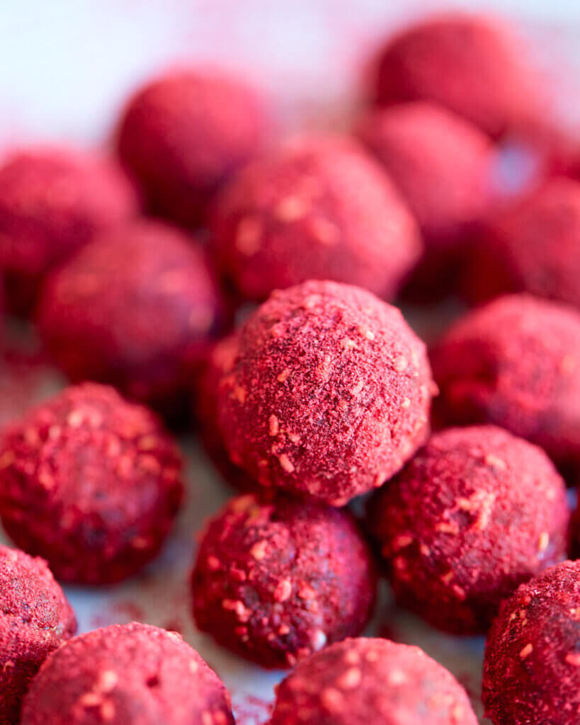 Himbeer Bliss Balls Macro